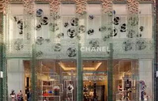 藝術(shù)圈 | 他花12億建菜市場(chǎng)，又給香奈兒造了座水晶屋