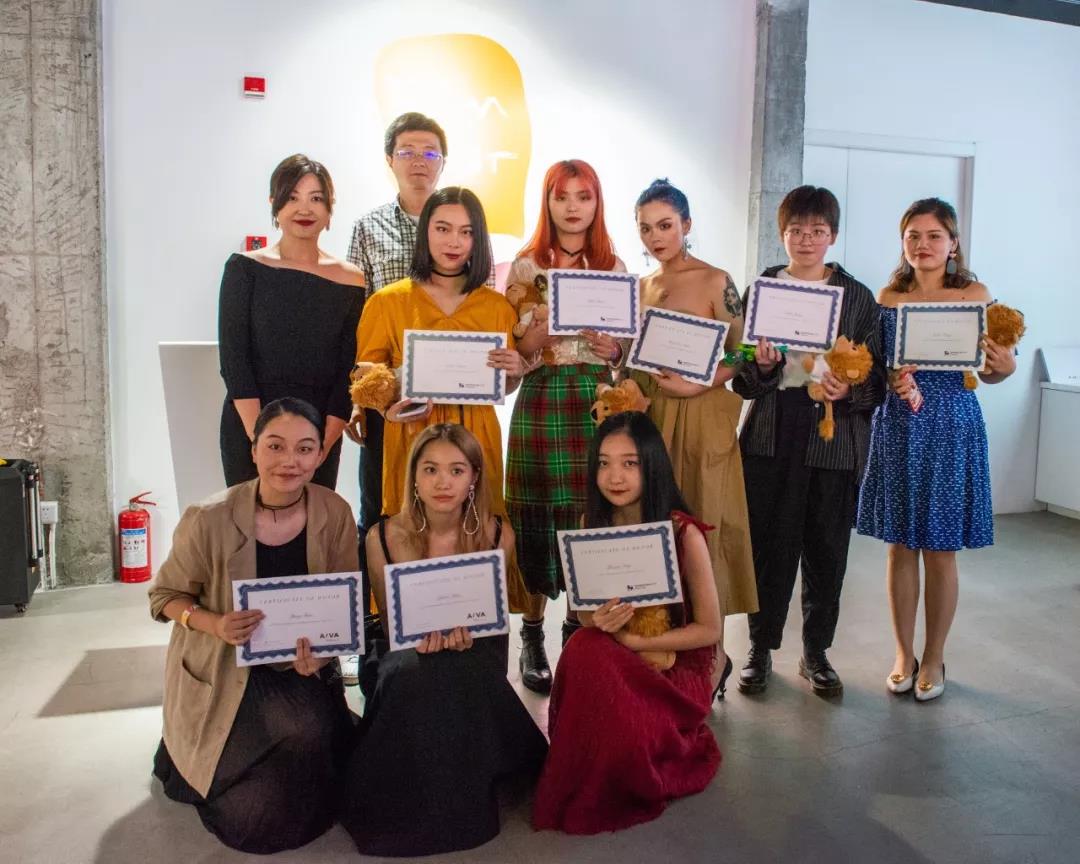 獲獎學(xué)生大合影