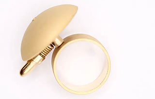 專訪 | AIVA校友Teng Tai獲得2022珠寶界奧斯卡銀獎(jiǎng)！“扣動(dòng)扳機(jī)，聆聽珠寶”